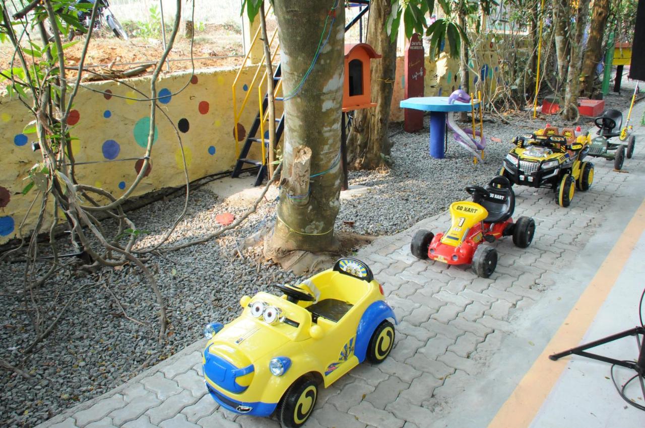 Carmel Tourism Village Kotamangalam エクステリア 写真